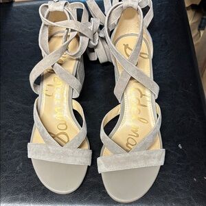 NWOT’s Sam Edelman Taupe Suede Lace-Up Sandals, size 8.5M or 38.5
